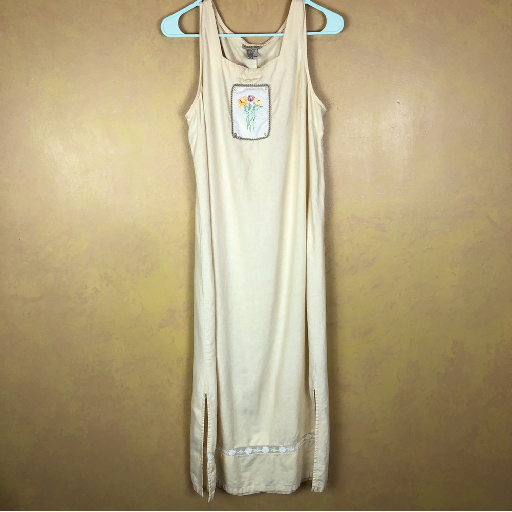 Women’s maxi dress, size tall 10, beautiful light yellow